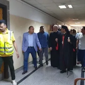 وفد الكنيسة الكاثوليكية يزور مصابي الحرب الغاشمة على غزة بمستشفيات جامعة أسيوط|صور