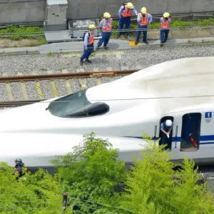 طوكيو.. امرأة تهاجم 4 أشخاص بسكين في قطار