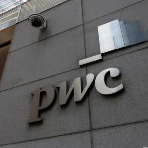 الصين تفرض غرامة على PWC وتوقف أعمالها لمدة 6 أشهر بسبب قضية إيفرغراند