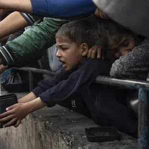 مسؤول أممي: أطفال غزة يموتون ببطء