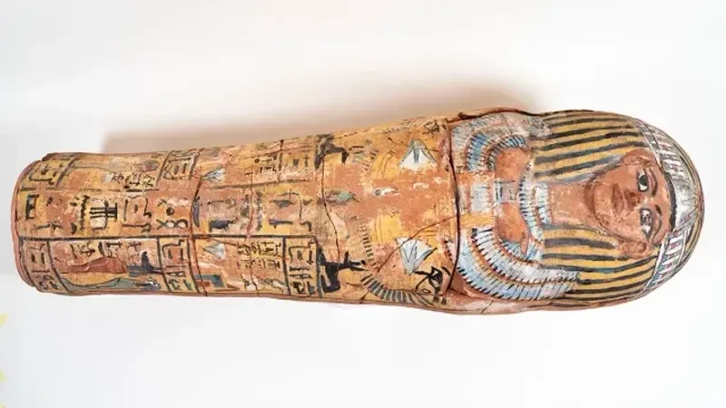 الولايات المتحدة تعيد تابوت مصرى قديم إلى المتحف السويدى
