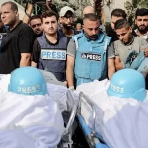 مقتل 5 صحافيين في قصف على مخيم النصيرات في غزة