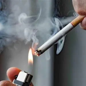 أضرار خطيرة يسببها التدخين لشفتيك- دليلك للوقاية منها