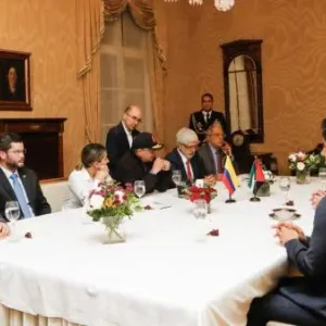 الإمارات.. وزراء ومسؤولون يشيدون بالشراكة الاقتصادية الشاملة مع كولومبيا