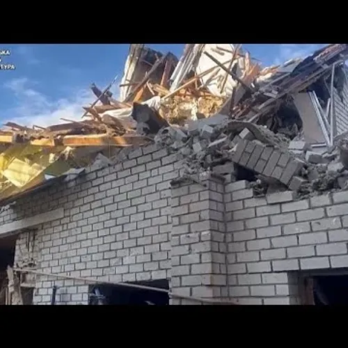 شاهد: 14 جريحًا في هجوم صاروخي روسي على خاركيف في عيد الفصح