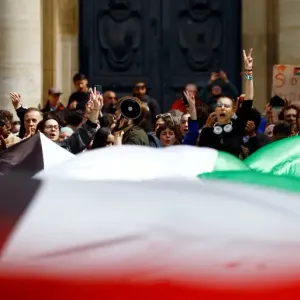 الاحتجاجات تتوسع في جامعات بريطانيا وفرنسا وتصل سويسرا