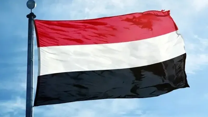 اليمن.. تراجع كبير لقيمة الريال مقابل الدولار في عدن والجنوب