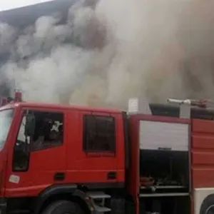إصابة شخصين في حريق بمخزن تجميع الكراتين في أسيوط