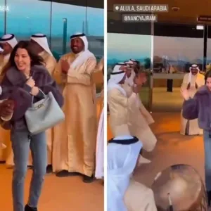 شاهد .. نانسي عجرم تشارك فرق شعبية الرقص أثناء استقبالها لحظة وصولها