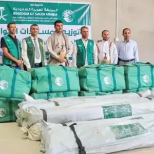 «سلمان للإغاثة» يوزع مساعدات لمتضرري السيول في محافظة مأرب و360 سلة غذائية بالسودان