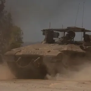الجيش الإسرائيلي يواصل توغله في حي الشجاعية لليوم الرابع، ومصر تنفي موافقتها على "نقل معبر رفح"