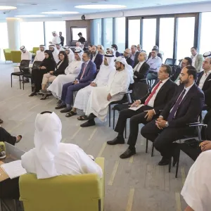 «دبي للشركات العائلية» يناقش «استخدامات الوقف والمؤسسات وصناديق العُهد»