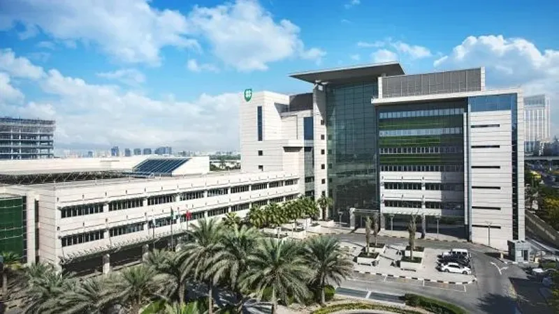 "المستشفى الأمريكي بدبي" يفتتح أول مركز لعلاج الفتق بـ "الروبوت" في الشرق الأوسط