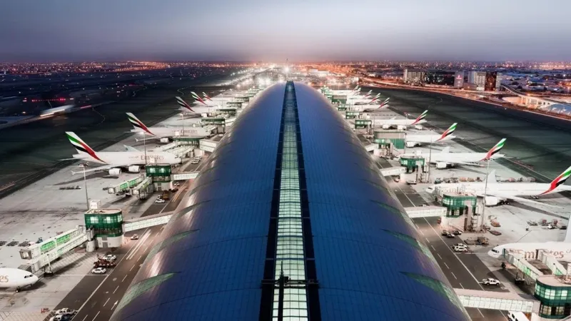 مطار دبي الدولي يعود إلى وضعه الطبيعي