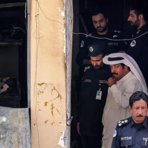 اعتقالات في الكويت بعد وفاة عمال بحريق