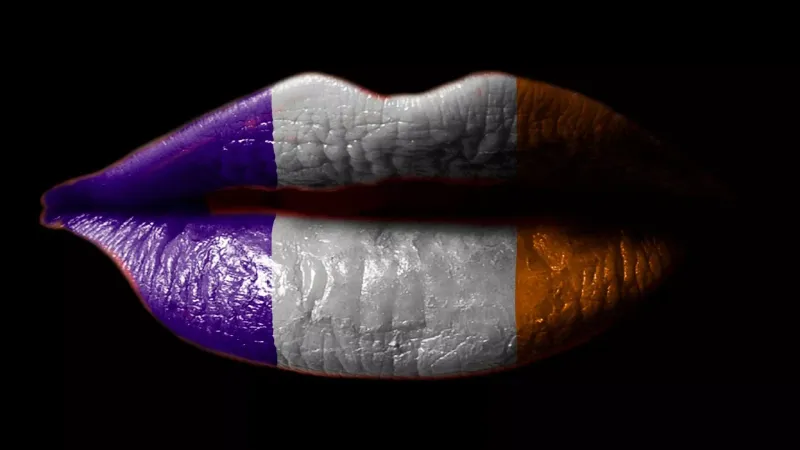 ما هي اللغة التي أزاحت الفرنسية عن عرش اللغات الأكثر "رومانسية" في العالم؟