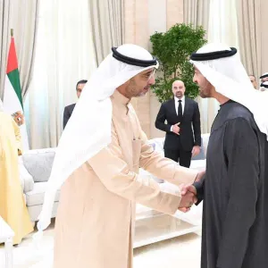 ممثل سمو الأمير يقدم التعازي إلى رئيس الإمارات بوفاة الشيخ طحنون بن محمد آل نهيان