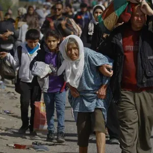 (ألبوم صور) 15 صورة مؤلمة لـ"حرب غزة" تمنح رويترز جائزة بوليتزر للصحافة https://sna.link/5a8562ab