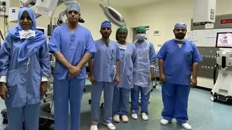 مستشفى عبري ينجح في إجراء أول عملية تثبيت للقرنية