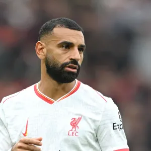 رامي عباس مهاجمًا الصحفيين: محمد صلاح أصبح أداة لاستغلال الجماهير بسببكم!