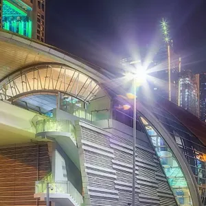 إغلاق محطة مترو برج خليفة - دبي مول غداً الأحد