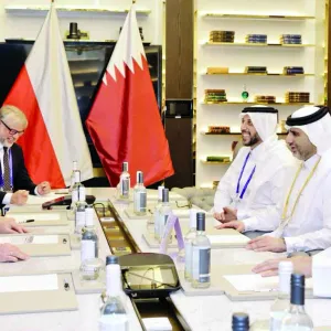 رئيس بولندا يجتمع مع محافظ مصرف قطر المركزي