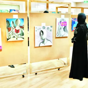 معرض فني «أثر» بمدرسة آمنة بنت وهب