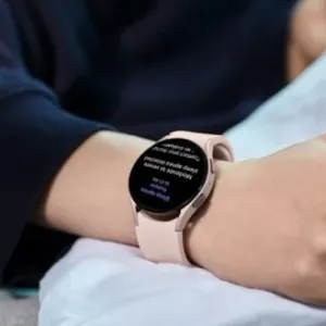 ساعة Galaxy Watch 7 الذكية تأتي بآداء أسرع في الشحن اللاسلكي بنسبة 50%