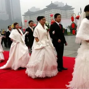 الزواج الفاشل فرصة للربح في الصين.. شركة تساعد المطلقين على تمزيق صور الزفاف