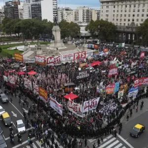 فيديو. 
            
    			احتجاجات مناهضة للسياسات الاقتصادية في الأرجنتين