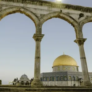 لأول مرة منذ 1967.. إسرائيل تثبّت أسلاكا شائكة عند سور محاذ للمسجد الأقصى في سابقة خطيرة