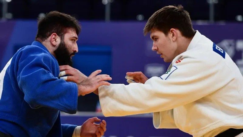 لاعبو الجودو الروس يرفضون المشاركة في أولمبياد باريس