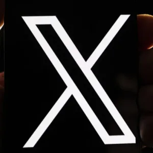 منصة "X" تسمح رسمياً بنشر المحتوى الإباحي