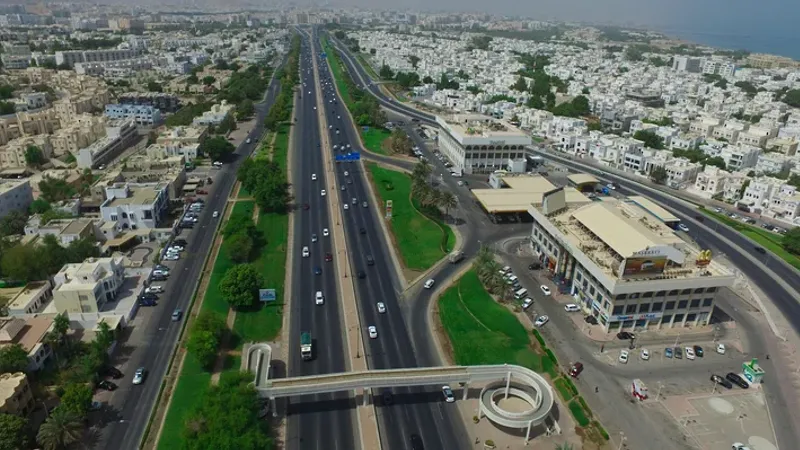 أكثر من 1.6 مليون مركبة مسجلة في سلطنة عمان بنهاية مارس 2024