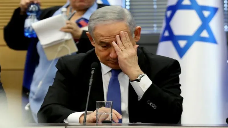 إعلام عبري يحمل حكومة نتنياهو المسؤولية عن تعطيل صفقة تبادل الأسرى