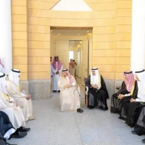 أمير الرياض يزور مسرح المهندس محمد البواردي بمحافظة شقراء