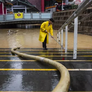 فيضانات تجتاح جنوب الصين عقب هطول غزير للأمطار