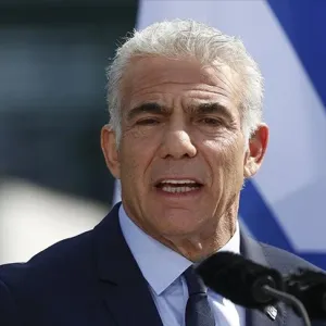 زعيم المعارضة الإسرائيلية: لن تنتصر إسرائيل دون إعادة الأسرى من غزة