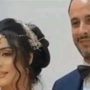 عريس يشتري نجمة من السماء ويهديها لعروسه ليلة زفافهما (فيديو)