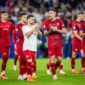"مباراة ممتازة ومكافأة لم يحصلوا عليها".. ماذا قالت الصحف الصربية عن الهزيمة أمام إنجلترا؟