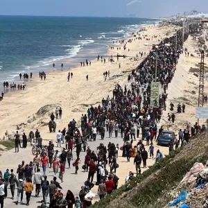 الاحتلال يمنع مئات النازحين الفلسطينيين من العودة إلى مناطقهم في محافظتي غزة والشمال