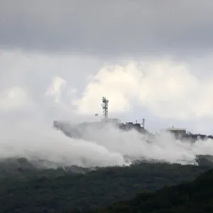 "حزب الله" ينشر مشاهد استهداف قاعدة "يردن" الإسرائيلية في الجولان المحتل (فيديو)