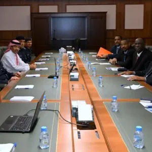 وفد من وزارة الداخلية السودانية يزور الإدارة العامة للجوازات