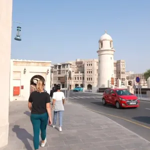 ثنائي كندي في #قطر يستكشفان #الدوحة بـ8 ساعات.. ماذا فعلا؟