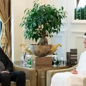 بالصورة: جنبلاط يلتقي رئيس مجلس الوزراء القطري