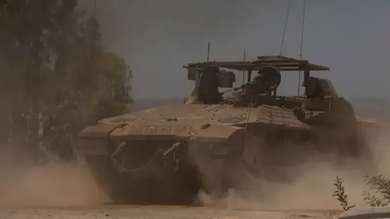 الجيش الإسرائيلي يواصل توغله في حي الشجاعية لليوم الرابع، ومصر تنفي موافقتها على "نقل معبر رفح"