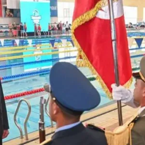 بعد حجب العلم.. الرئيس التونسي يأمر بحلّ اتحاد السباحة