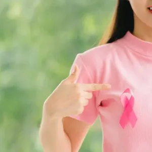 لجنة أميركية: المعرضات لخطورة متوسطة لسرطان الثدي يجب أن يخضعن للفحص في سن الـ40