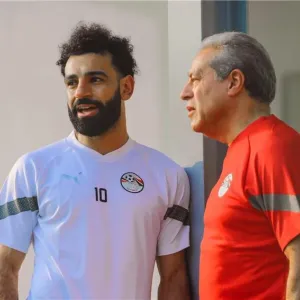 خاص.. ماذا قال محمد صلاح للاعبي منتخب مصر بعد قرار سفره إلى ليفربول؟