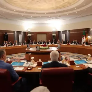 اختتام لقاء رئيس الجمهورية برؤساء الأحزاب (فيديو وصور)